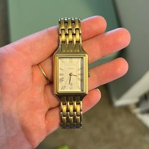 Women’s Raquel Fossil Watch